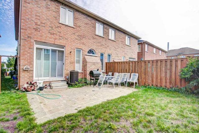 3720 Bloomington Cres, House semidetached with 3 bedrooms, 4 bathrooms and 3 parking in Mississauga ON | Image 19