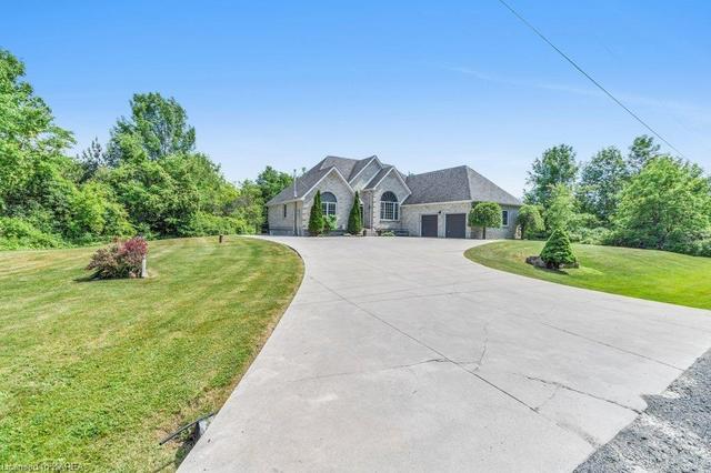 1747 Hitchcock Drive, House detached with 4 bedrooms, 3 bathrooms and null parking in South Frontenac ON | Image 2