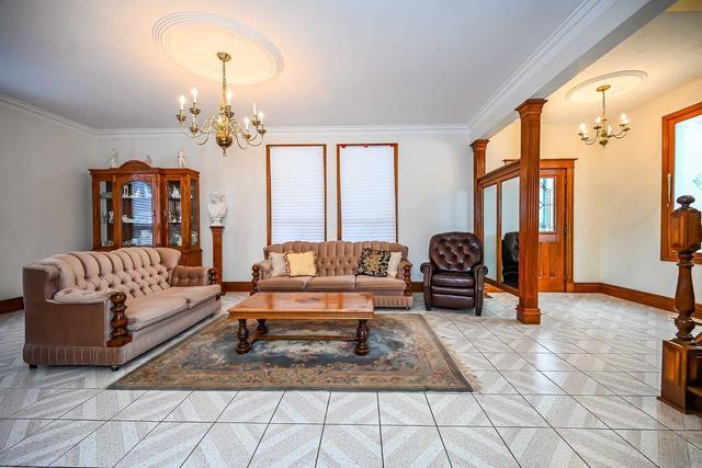 97 Maplewood Ave, House detached with 4 bedrooms, 3 bathrooms and 3 parking in Hamilton ON | Image 7