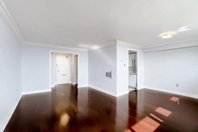 804 - 5 Frith Rd, Condo with 1 bedrooms, 1 bathrooms and 1 parking in Toronto ON | Image 3