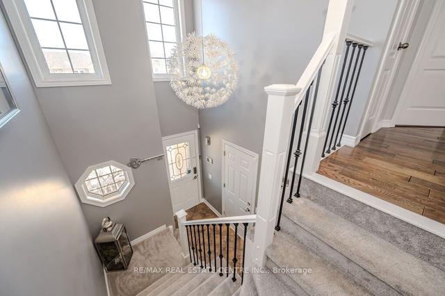 142 Marion St, House semidetached with 3 bedrooms, 2 bathrooms and 2 parking in Shelburne ON | Image 3
