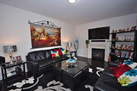 126 Elbern Markell Dr, House detached with 4 bedrooms, 4 bathrooms and 2 parking in Brampton ON | Image 5