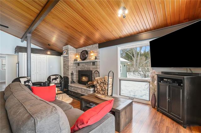 34 R7 Road, House detached with 3 bedrooms, 2 bathrooms and 2 parking in Rideau Lakes ON | Image 6