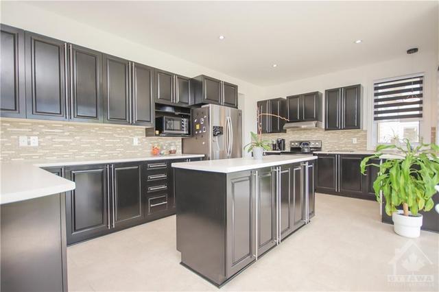 1001 Winterspring Ridge, House detached with 4 bedrooms, 4 bathrooms and 4 parking in Ottawa ON | Image 12