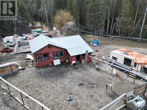 1098 Highway 6 Highway, House detached with 1 bedrooms, 1 bathrooms and 10 parking in North Okanagan E BC | Card Image
