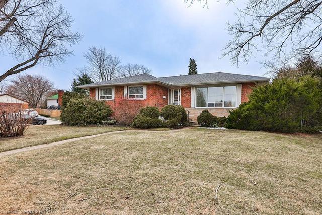 480 Lees Lane, House detached with 3 bedrooms, 1 bathrooms and 2 parking in Oakville ON | Image 1