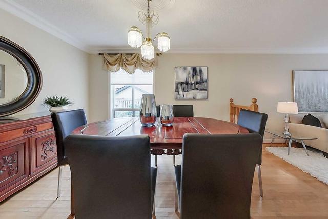 1918 Unicorn Crt, House detached with 4 bedrooms, 4 bathrooms and 6 parking in Mississauga ON | Image 4