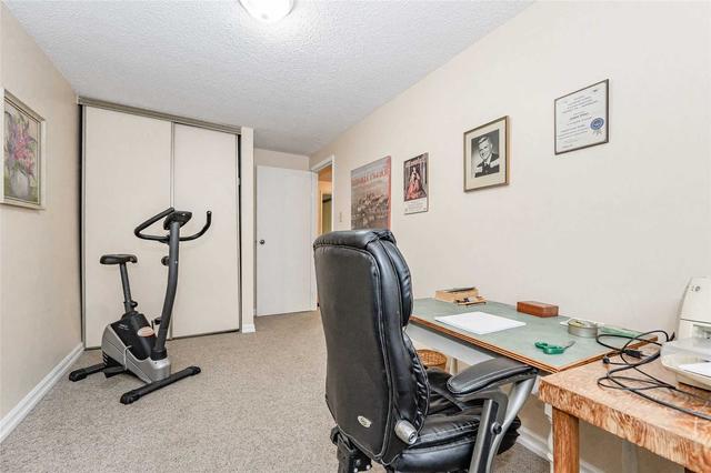 16 - 2 Worton Ave, Townhouse with 3 bedrooms, 2 bathrooms and 2 parking in Guelph ON | Image 13