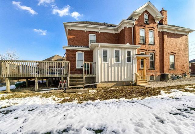 725 Fourth Line, House detached with 3 bedrooms, 4 bathrooms and 8 parking in Milton ON | Image 30