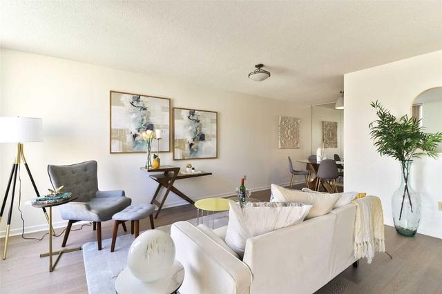 504 - 47 St Clair Ave W, Condo with 2 bedrooms, 2 bathrooms and 1 parking in Toronto ON | Image 2