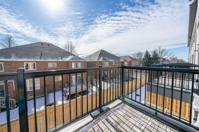33 Mcgurran Lane, House semidetached with 3 bedrooms, 4 bathrooms and 2 parking in Richmond Hill ON | Image 8