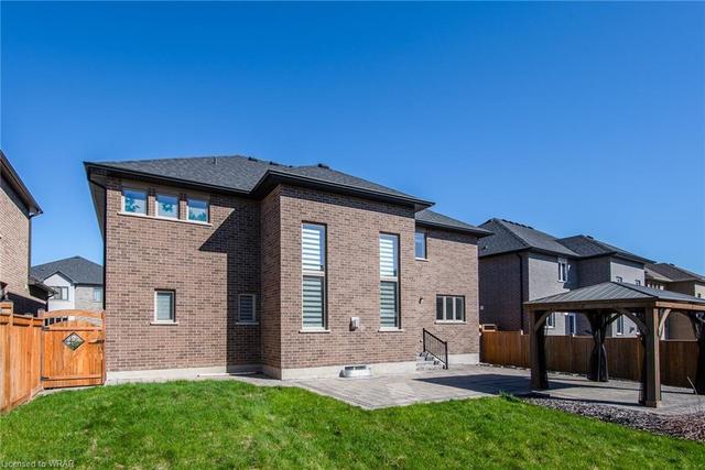 785 Sundrops Court, House detached with 4 bedrooms, 3 bathrooms and 4 parking in Waterloo ON | Image 43