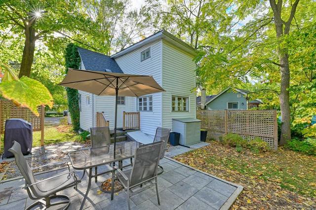 11 Wilberforce Ave, House detached with 3 bedrooms, 1 bathrooms and 3 parking in Niagara on the Lake ON | Image 8