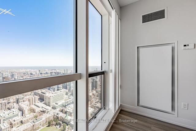 6404 - 388 Yonge St, Condo with 1 bedrooms, 1 bathrooms and 1 parking in Toronto ON | Image 11