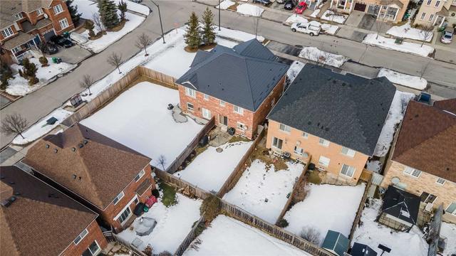 4802 Dovehouse Dr, House semidetached with 3 bedrooms, 3 bathrooms and 2 parking in Mississauga ON | Image 19