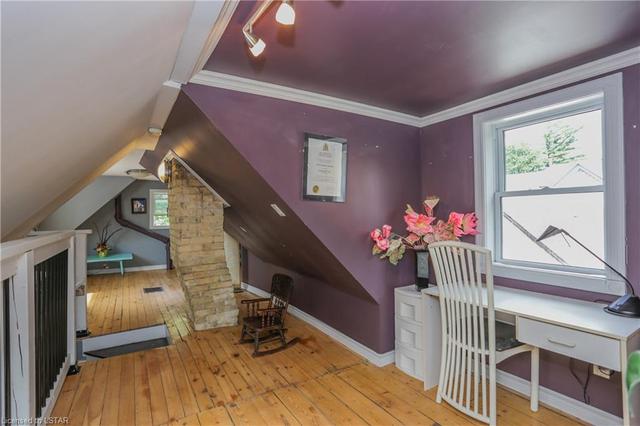 568 Piccadilly Street, House detached with 4 bedrooms, 2 bathrooms and 2 parking in London ON | Image 36