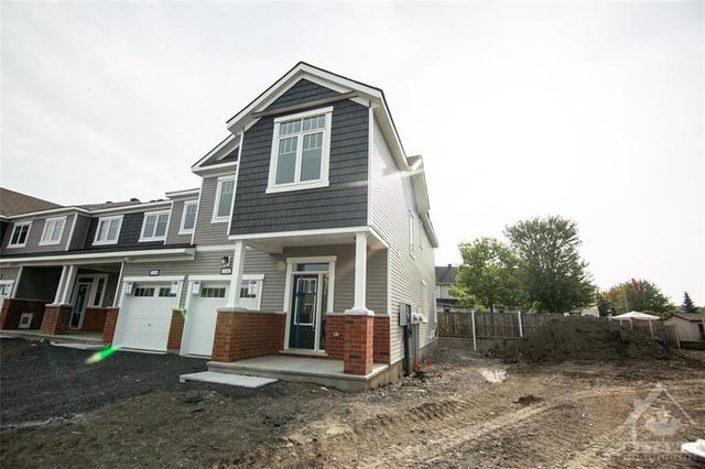 2162 Winsome Terrace, Townhouse with 4 bedrooms, 3 bathrooms and 3 parking in Ottawa ON | Image 3