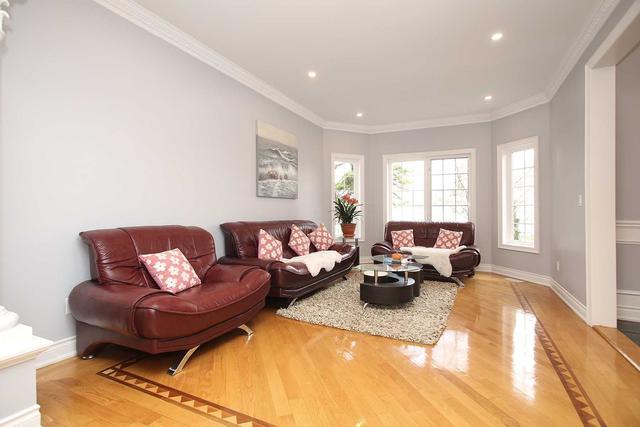toronto - 17 Partridge Lane, House detached with 4 bedrooms, 5 bathrooms and 11 parking in Toronto ON | Image 35