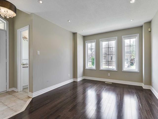 2 Feint Dr, House detached with 3 bedrooms, 3 bathrooms and 3 parking in Ajax ON | Image 20