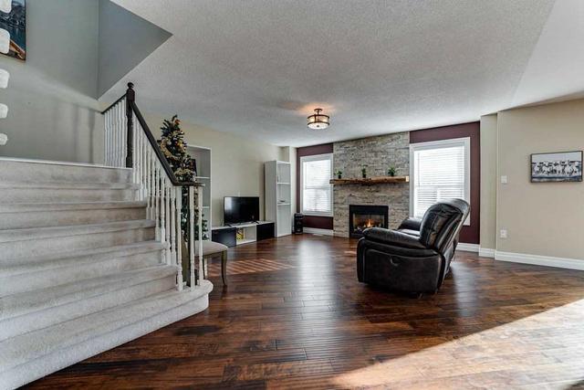 52 Hubbert Cres, House detached with 4 bedrooms, 4 bathrooms and 4 parking in Barrie ON | Image 25
