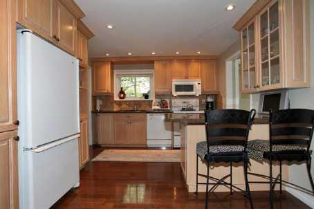 2295 Devon Rd, House detached with 3 bedrooms, 2 bathrooms and 2 parking in Oakville ON | Image 5