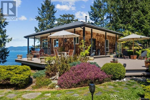 777 Mine Rd, House detached with 2 bedrooms, 3 bathrooms and 5 parking in Powell River E BC | Image 1