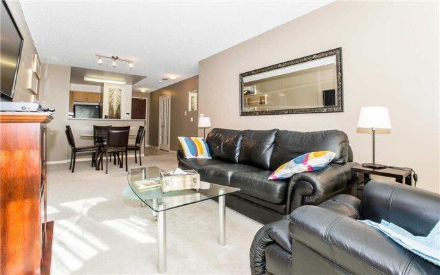 405 - 11 Michael Power Pl S, Condo with 1 bedrooms, 1 bathrooms and 1 parking in Toronto ON | Image 5