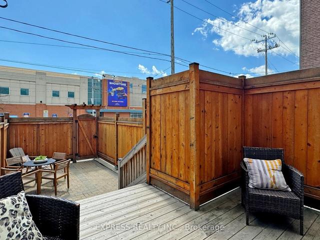 18 - 1666 Queen St E, Townhouse with 3 bedrooms, 1 bathrooms and 1 parking in Toronto ON | Image 33