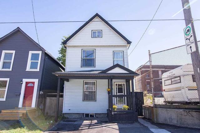 156 Birch Ave, House detached with 4 bedrooms, 3 bathrooms and 1 parking in Hamilton ON | Image 1