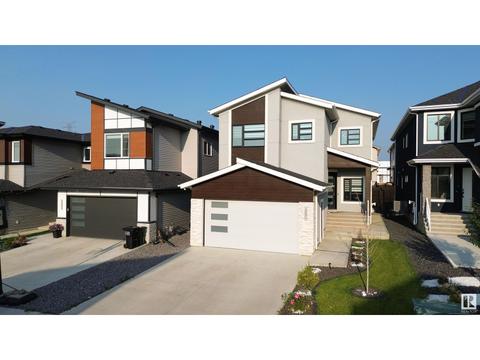 203 37 St Sw, House detached with 4 bedrooms, 3 bathrooms and null parking in Edmonton AB | Card Image