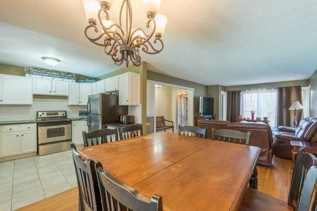755 Weller St, House detached with 3 bedrooms, 3 bathrooms and 3 parking in Peterborough ON | Image 34