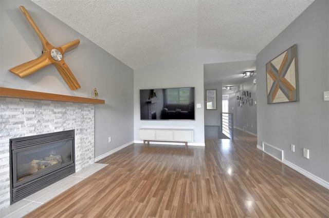 1286 Raven Dr, House detached with 4 bedrooms, 3 bathrooms and 4 parking in Kamloops BC | Image 5