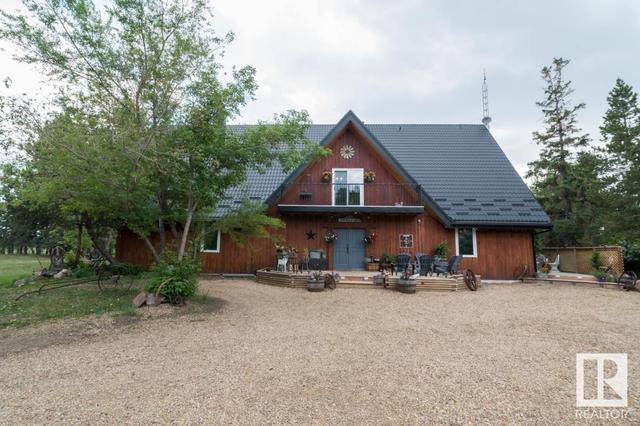 17407 Twp Rd 500, House detached with 5 bedrooms, 2 bathrooms and null parking in Beaver County AB | Image 2