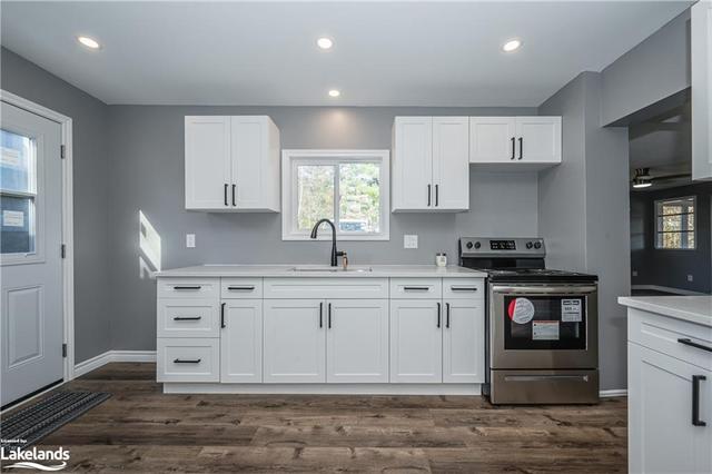 765 David Street, House detached with 2 bedrooms, 1 bathrooms and 3 parking in Gravenhurst ON | Image 5