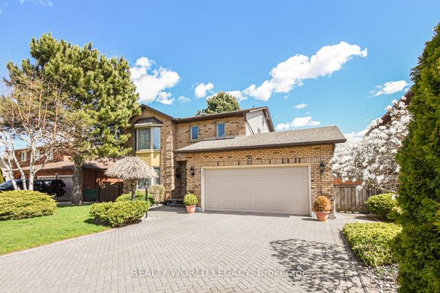 22 Glen Park Crt, House detached with 3 bedrooms, 4 bathrooms and 2 parking in Hamilton ON | Image 1