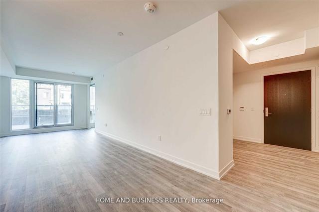213 - 158 Front St E, Condo with 2 bedrooms, 2 bathrooms and 1 parking in Toronto ON | Image 11