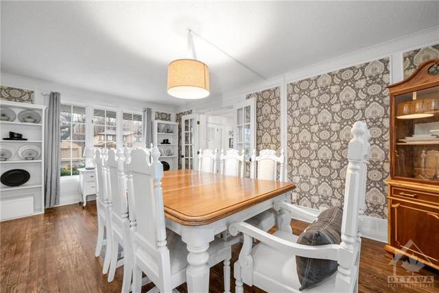 1823 Thistleleaf Crescent, House detached with 4 bedrooms, 3 bathrooms and 6 parking in Ottawa ON | Image 11