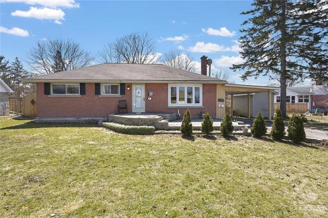 41 Bramshot Avenue, House detached with 5 bedrooms, 2 bathrooms and 4 parking in Brockville ON | Image 1