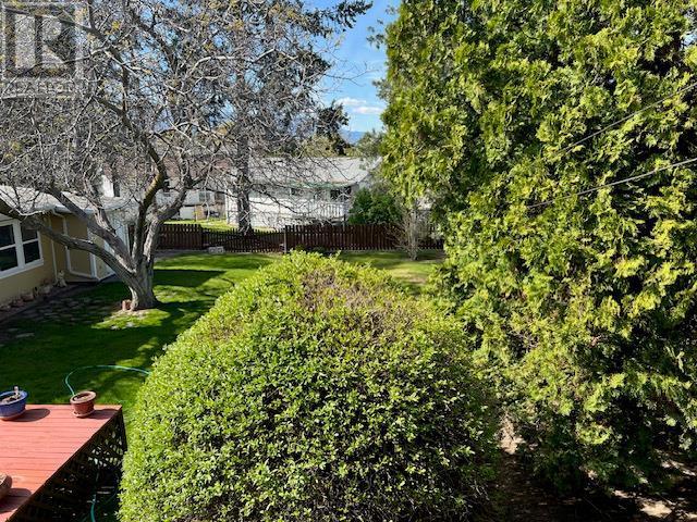 9106 74th Ave Avenue, House detached with 4 bedrooms, 2 bathrooms and 1 parking in Osoyoos BC | Image 15