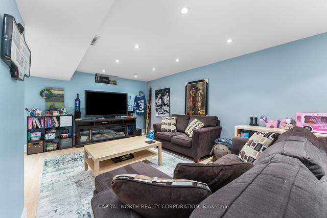 132 Royal Ridge Cres N, House detached with 3 bedrooms, 3 bathrooms and 6 parking in Vaughan ON | Image 22