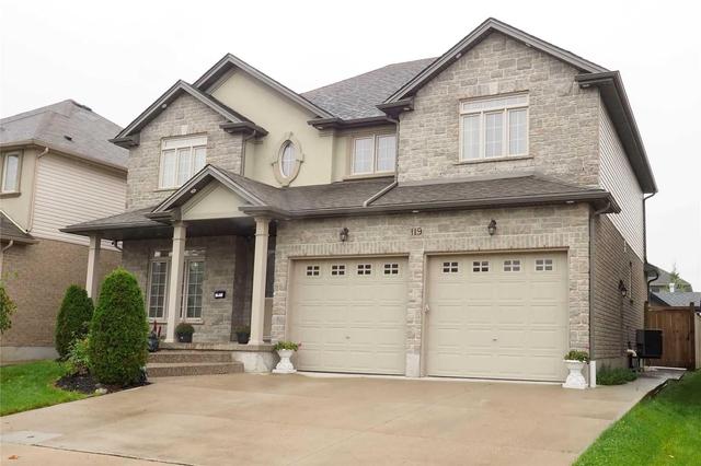 119 Paige St, House detached with 4 bedrooms, 4 bathrooms and 2 parking in Kitchener ON | Image 1