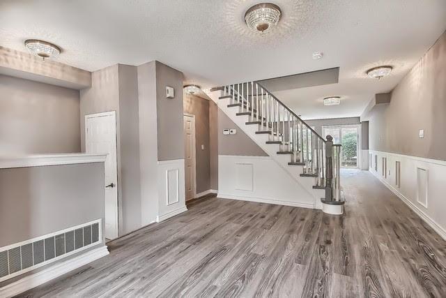 66 Torr Lane, Townhouse with 3 bedrooms, 3 bathrooms and 3 parking in Ajax ON | Image 3