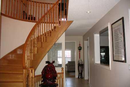 88 Sanwood Blvd, House detached with 4 bedrooms, 5 bathrooms and 4 parking in Toronto ON | Image 6