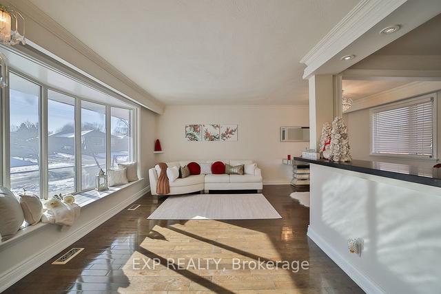 26 Brewton Rd, House detached with 3 bedrooms, 2 bathrooms and 2 parking in Toronto ON | Image 36