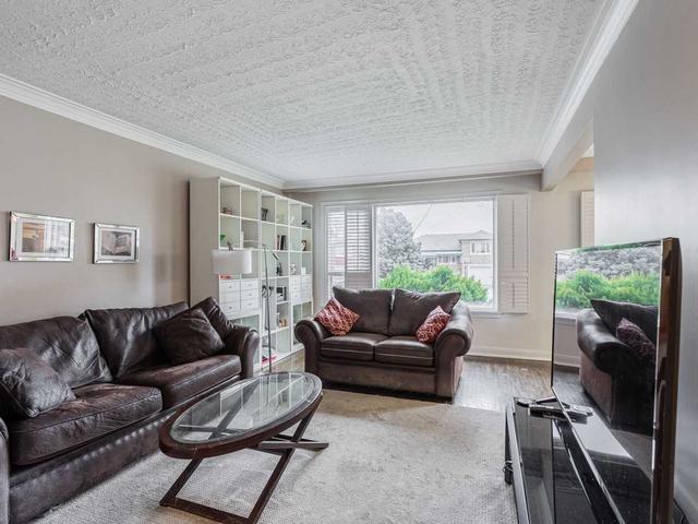 178 Brighton Ave, House detached with 3 bedrooms, 2 bathrooms and 4 parking in Toronto ON | Image 22