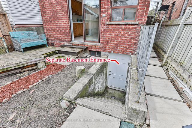 435 Margueretta St, House detached with 3 bedrooms, 2 bathrooms and 1.5 parking in Toronto ON | Image 21