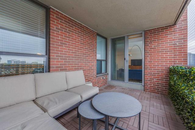 1205 - 2365 Kennedy Rd, Condo with 3 bedrooms, 2 bathrooms and 2 parking in Toronto ON | Image 24