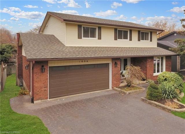 1096 Danita Boulevard, House detached with 4 bedrooms, 2 bathrooms and 6 parking in Peterborough ON | Image 1