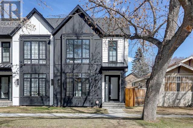 224 8 Avenue Ne, House semidetached with 4 bedrooms, 3 bathrooms and 2 parking in Calgary AB | Image 3