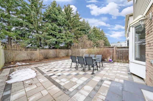 48 Raleigh Cres, House attached with 3 bedrooms, 2 bathrooms and 3 parking in Markham ON | Image 29